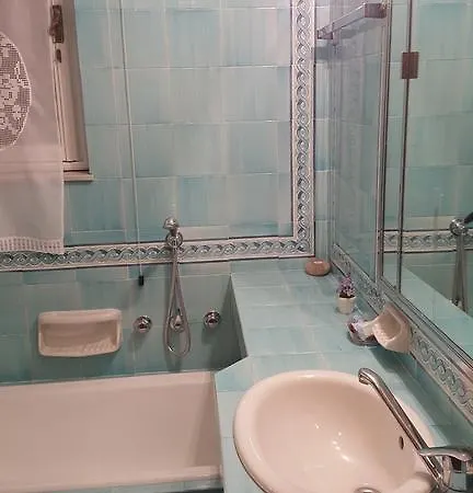 Garden בית הארחה ג'נובה